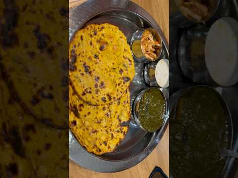 Palak paneer combo special thali #palakpaneer #missiroti #food #foodie #foodvlogger #viral #youtube