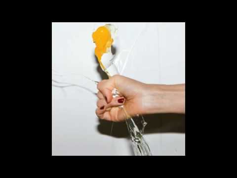 Yeah Yeah Yeahs-Dull Life