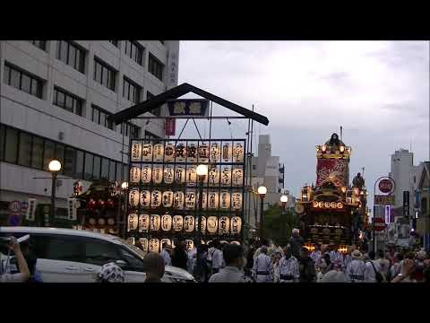 熊谷うちわ祭　２０１９年　星川通り　集合した山車・屋台