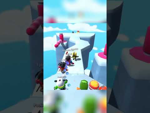 Gliding to Victory: Conquering the Snow Path Race in StumbleGuys#stumbleguys #trending