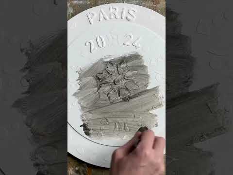 Unveiling the Magic: Paris 2024 Olympics Rust-Painted Pigments Manhole Art Astonishing Masterpiece!