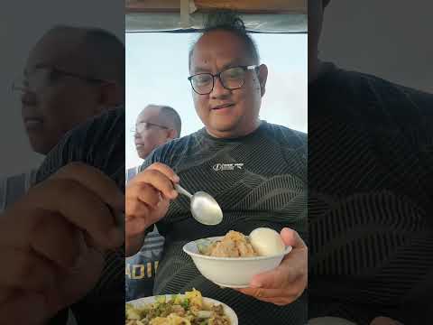 2Z's Beef Pares and Mami | The Best Street Foods of General Luna, Siargao Island