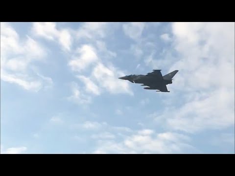 Insane Unrestricted Vertical Climb By Eurofighter Typhoon