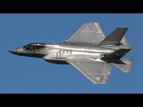 US Navy F-35C Demo - EAA AirVenture Oshkosh 2023