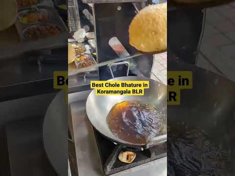 Best Chole bhature in Koramangala Bengaluru - Thoda Aur 80ft Road #food #benguluru #bangalore