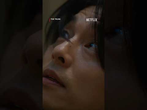 The moment #GongYoo realizes that #SeoHyunjin is the ONE #TheTrunk #Netflix