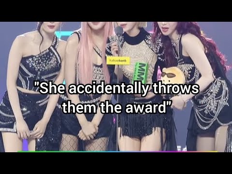 MC Throws Aespa's Award To The Ground + She Kneels To Apologize #Kpop