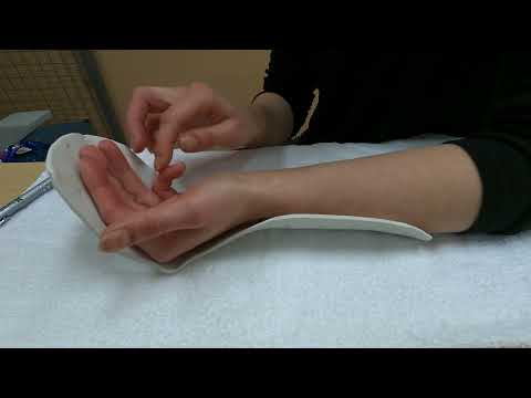 Hand injury exercise 22: Early active flexor tendon - initial exercises