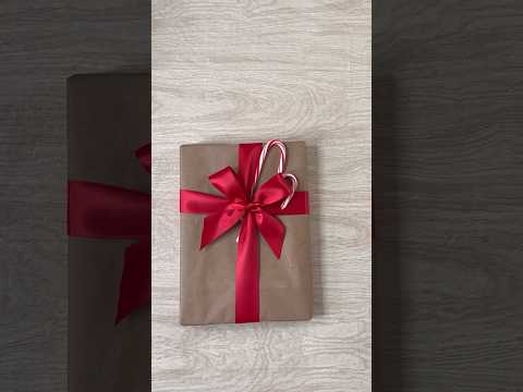 How to make a bow with ribbon #giftwrapping #wrappinghacks #wrappinggifts