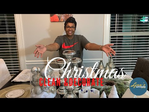 CHRISTMAS 2021 CLEAN & DECORATE WITH ME #Decoratewithme #Cleanwithme #praycookrepeat #LynnsKitchen