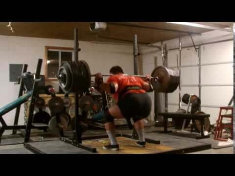 Lexington Plummer - 730 lb Raw Squat w/ Wraps @ 275 lbs (21-years-old)