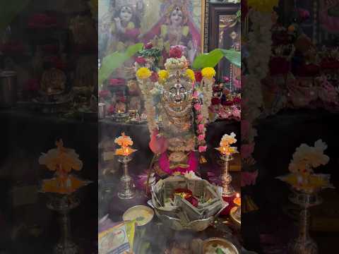 Blessed and Grateful: The Divine Mahalakshmi Festival at Home #lakshmipuja #festival #shorts