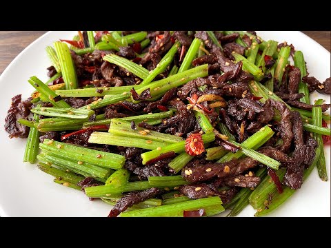 Dried Beef with Celery 干煸牛肉丝