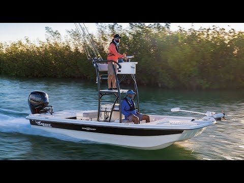 MAKO Boats: Pro Skiff 19 CC Top Drive Inshore Fishing Boat