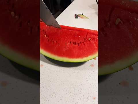 Watermelon cutting #asmrsounds #shortsviral #shortsfeed #trending #fruitcutting #fruit #gardening