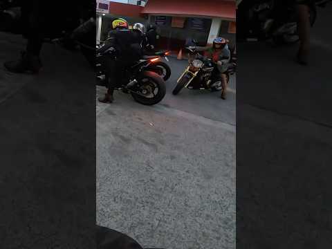 Something is wrong with him #motovlog #gsxs750 #suzukiphilippines #honda #kawasaki