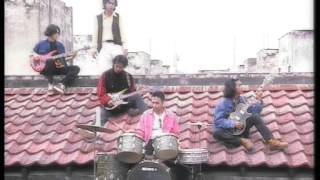 EYE - Izinkan Selamanya Namamu Dihati (Official Music Video)