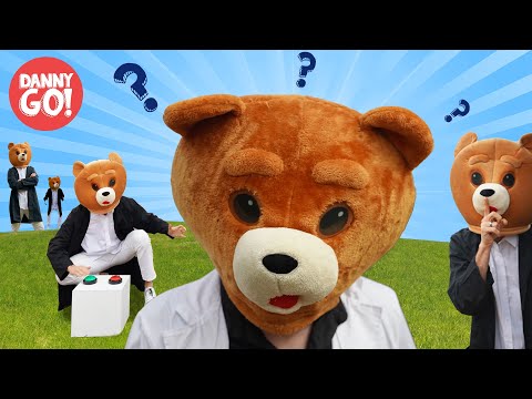 Bearhead Presses The Button 🟢🔴 | Silly Videos For Kids | Danny Go!