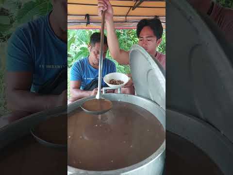 Enjoying Beef Pares for Breakfast in Siargao | Siargao Street Food