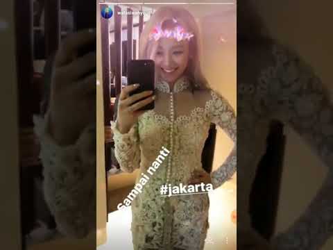 Hyoyeon IG Story | Pretty Hyoyeon wearing Kebaya from Indonesia