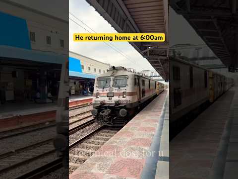 WAP7 pulling AP EXPRESS at 125kmph #indianrailways #wap7