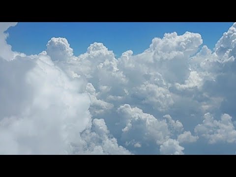 Landing on Kempegowda Airport 🛫 Flying through Clouds ⛅️ ✈️