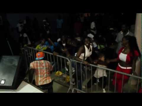 RICKMAN G-CREW EN MODE FAYA SHOW A KOUROU