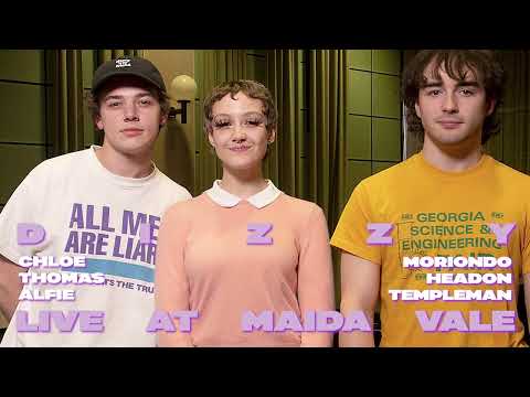 Chloe Moriondo, Thomas Headon & Alfie Templeman - Dizzy (Live @ Maide Vale)