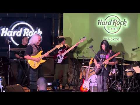 20241207 ไฟปรารถนา( Intro ) -น้องเพชร & พี่โอ้ โอฬาร พรหมใจ 15th Anniversary Petty Rock @HardRockBKK