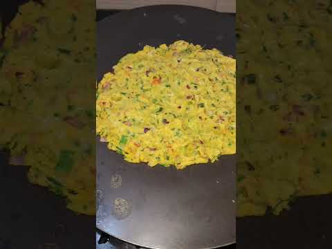 Healthy Thalipeeth for tiffin #food #recipe #shorts #ytshorts #ytshortsindia