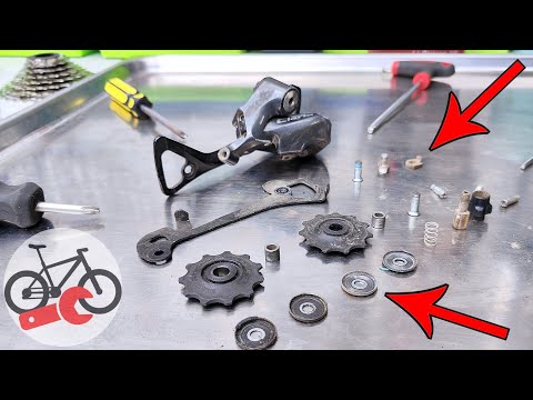 How to wash and lube rear bicycle derailleur. Bicycle maintenance.