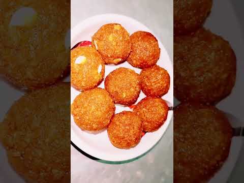 Chana Dal Ke Laddu #short #youtubeshorts #shorts