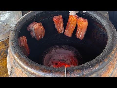 清迈超香脆炭烤烧肉 Neng Earthen Jar Roast Pork, Chiangmai