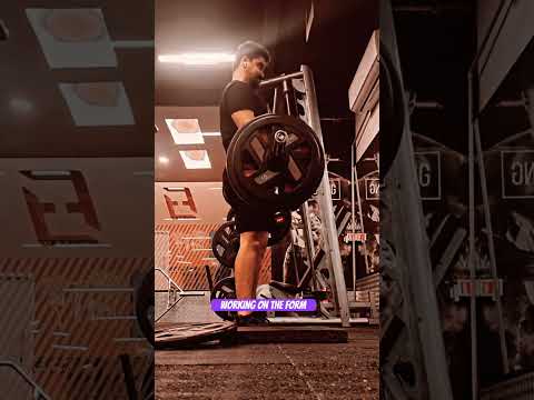 Deadlift❤️ #viral #motivation #losschallenge #gymclothes #like #gymshorts #subscribe #shorts