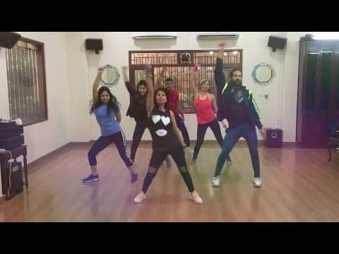 NEEND CHURAI MERI | ZUMBA FITNESS | DANCE FITNESS | ZIN MANISHA