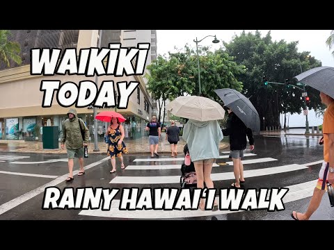 Waikiki Today | Rainy Hawaii Walk Kalakaua Ave | Queens Beach to Kuhio Beach Hula Mound