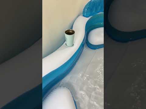 Crazy Indoor Pool 瘋狂的室內泳池