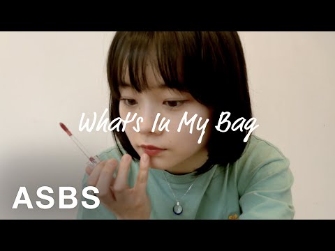 【 What’s In My Bag 】女優 平澤由理のバッグの中身｜G.V.G.V.のバッグに猫財布など｜ASBS made in harajuku