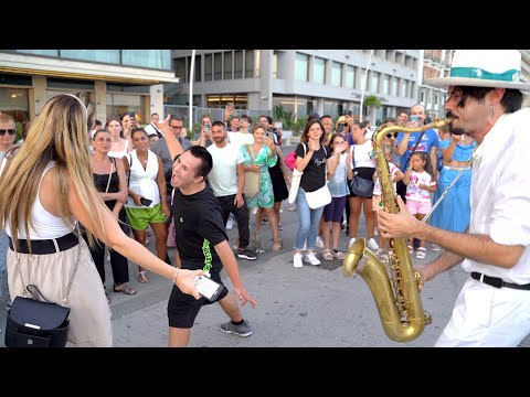 "I WILL SURVIVE" [with SUPER DANCER BOY] Street Sax Cover - Daniele Vitale