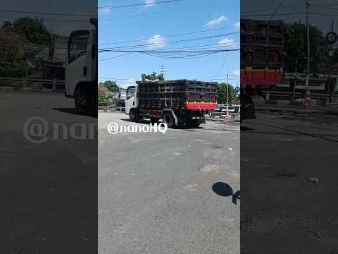 elf dump truck moving after loading asphalt debris