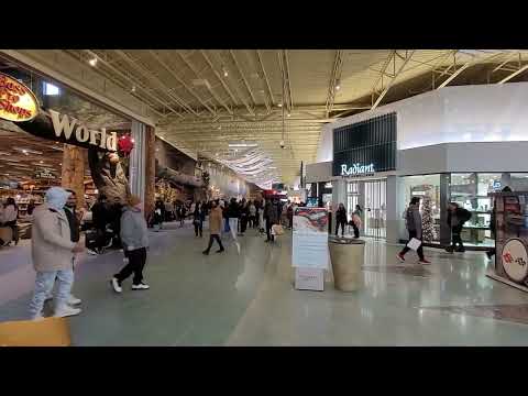 Vaughan Mills Mall Boxing Day #boxingday #december2024 #mall #shortsfeed #shortvideo