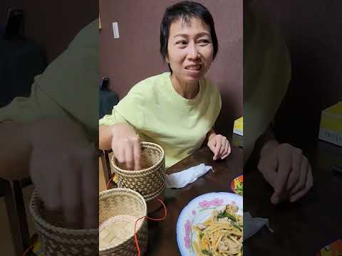 【タイ料理】辛いの大好きタイ人の彼女　食事の様子はこんな感じ😱　#タイ料理