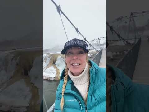 @jacksonholerose  gives you a 360° over a magnificent swinging bridge in Thermopolis, Wyoming!