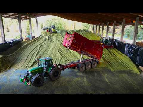 Maisernte 2024 🌽! Überdachtes Silo & 2 Häckselketten mit Fendt und JohnDeere Traktoren! 2/2