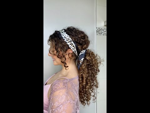 LOW PONYTAIL HEAD SCARF CURLY HAIRSTYLE IDEA USING A BANANA CLIP!