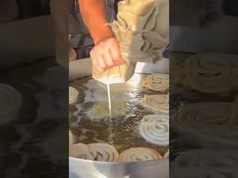 Street Food Around the World - jalebi rings 🔥💍