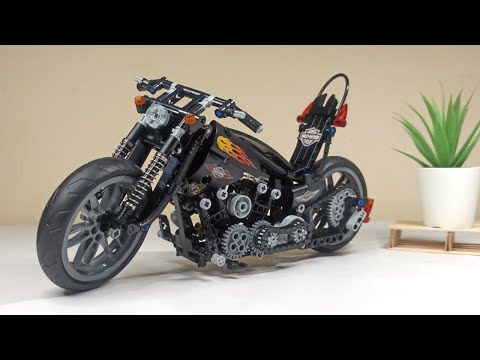 Knuckle Chopper Motorcycle Lego compatible.