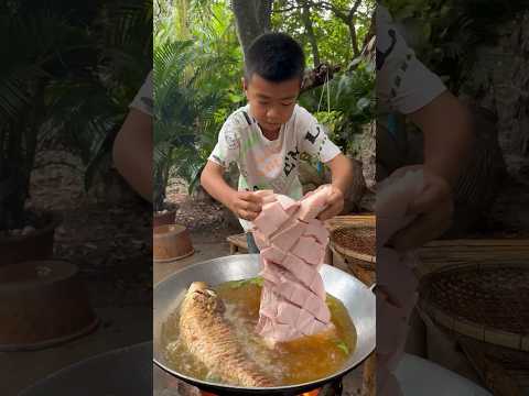 Deep fry fish and pork by little chef 🧑🏿‍🍳😋