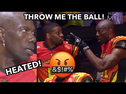 Terrell Owens ‘HEATED’ at his QB 🤬 | MIC’D UP | ‘THROW ME THE BALL!’