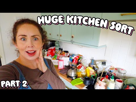 HUGE KITCHEN DECLUTTER PART 2 | Kitchen Organisation and Meal Plan | Moving House Series 2024